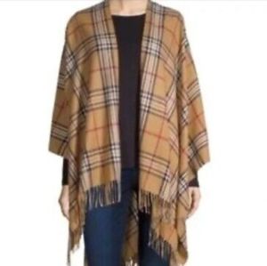 V.Fraas plaid fringed cape shawl wrap.